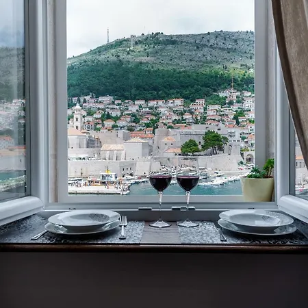 Brand New With Old Port View- Mala Vrata Apartament