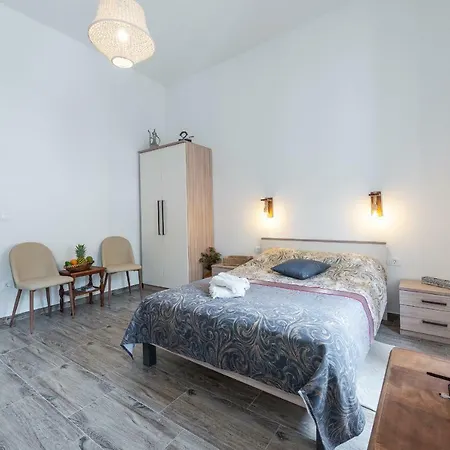 Apartament Brand New With Old Port View- Mala Vrata *